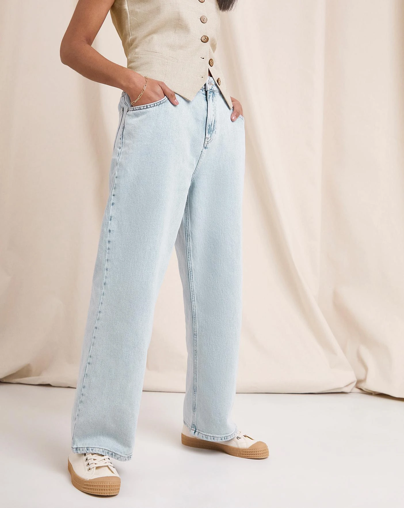 Anise Poppy Bleach Wash Slouch Jeans| Bleach Wash 4 Anise Poppy Bleach Wash Slouch Jeans| Bleach Wash - Image 2