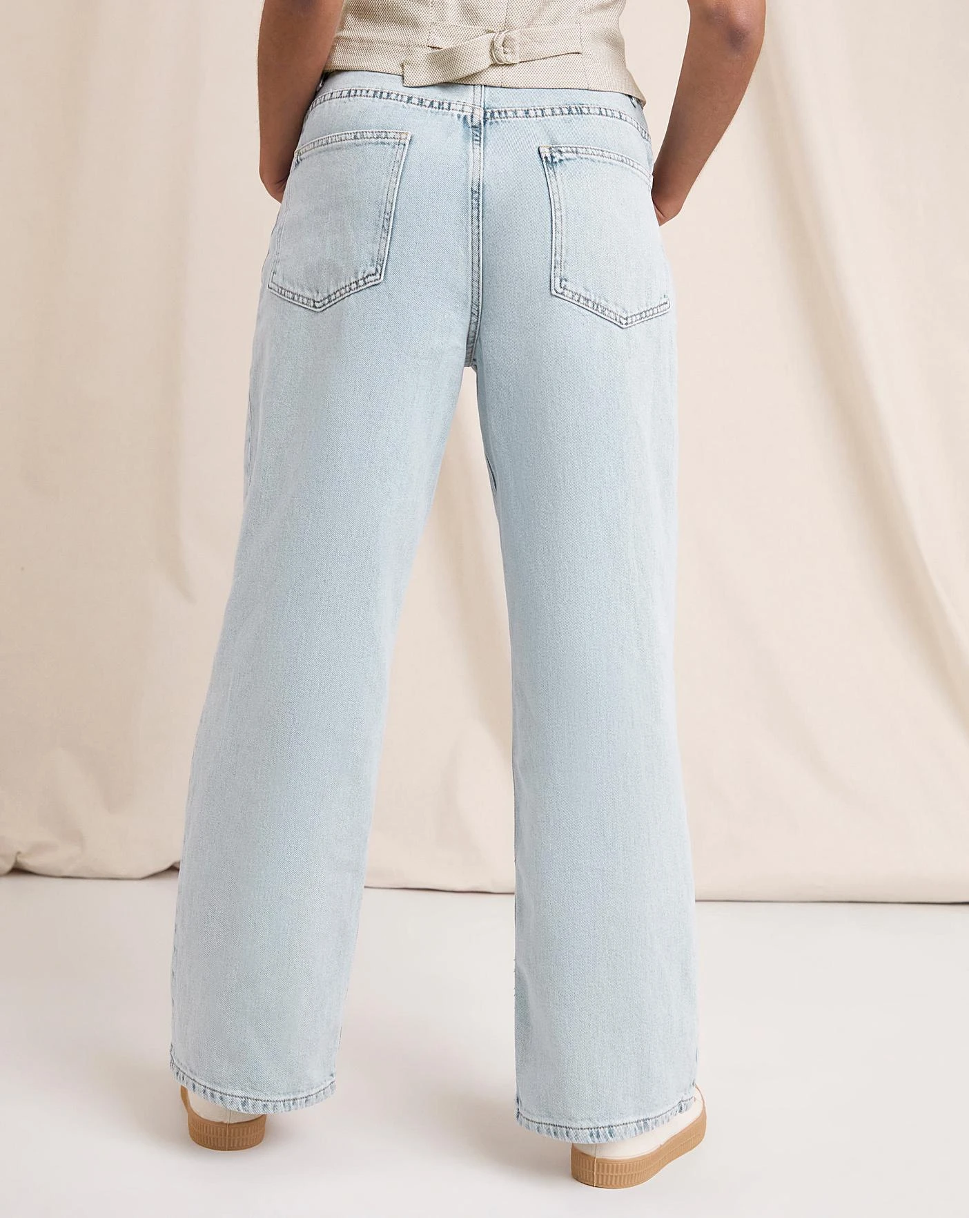 Anise Poppy Bleach Wash Slouch Jeans| Bleach Wash 5 Anise Poppy Bleach Wash Slouch Jeans| Bleach Wash - Image 3