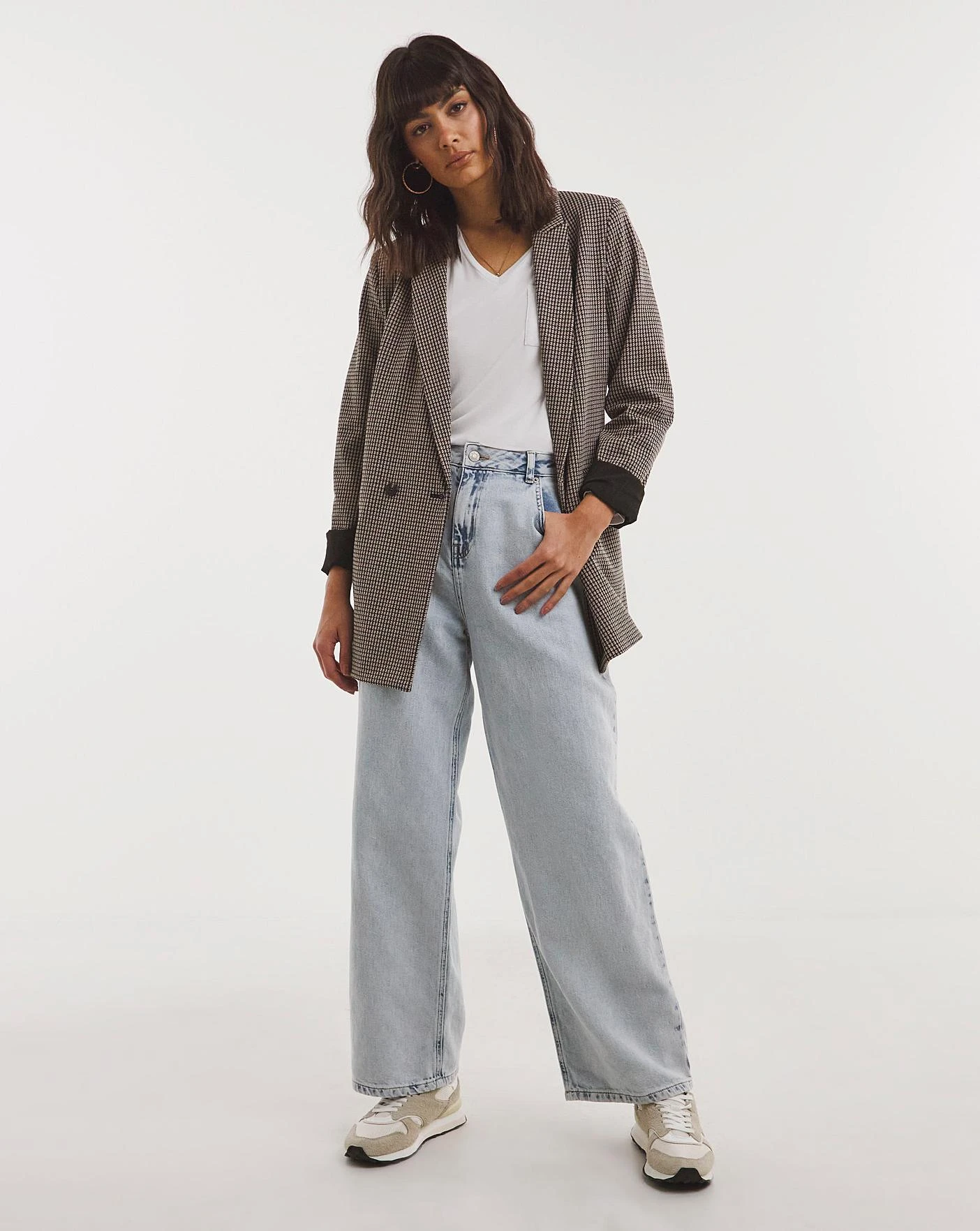 White And Navy 2 Pack Premium Long Sleeve Pocket Tees| Navy/White 5 White And Navy 2 Pack Premium Long Sleeve Pocket Tees| Navy/White - Image 3