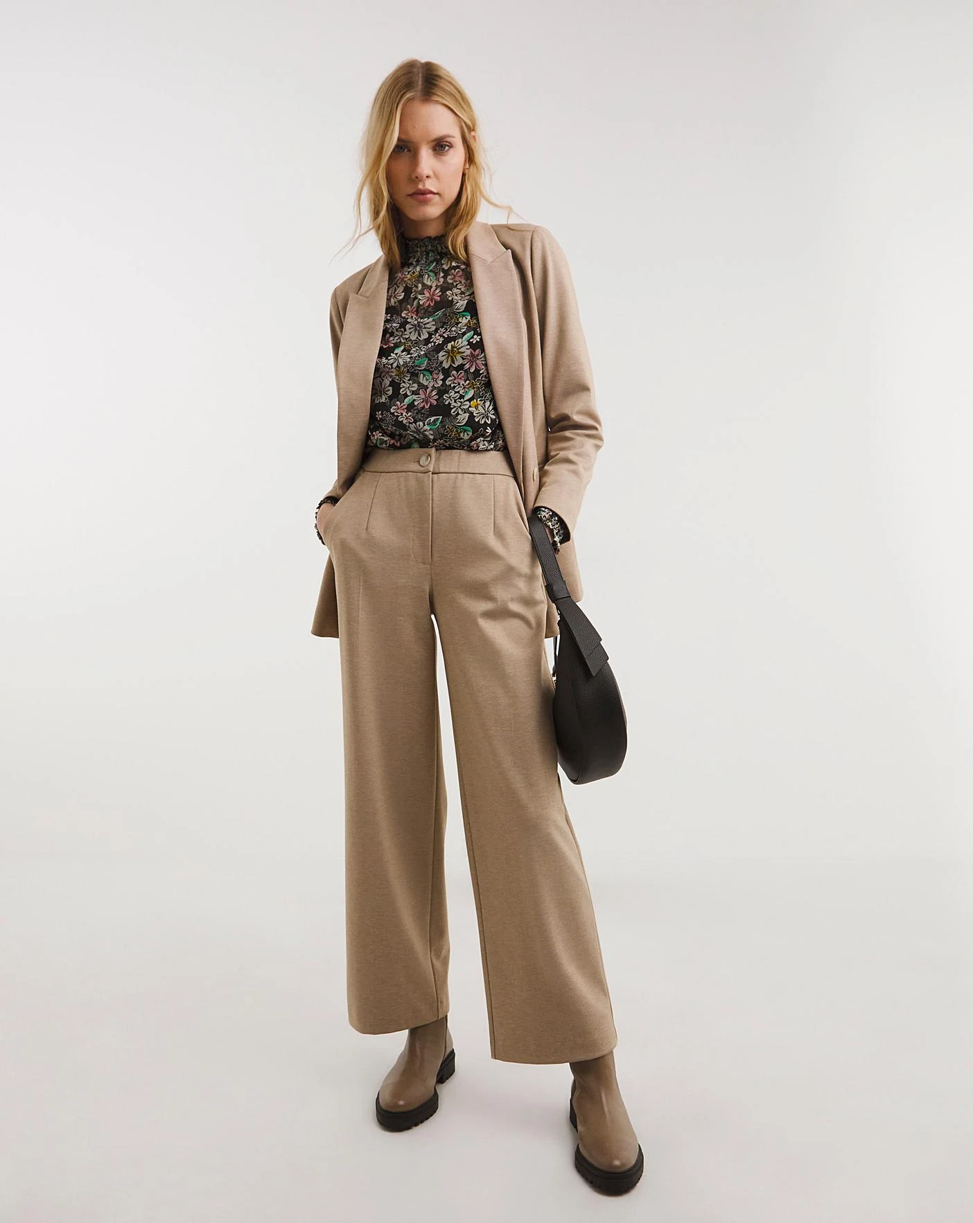 Oatmeal Ponte Straight Leg Trouser| Oatmeal 3 Oatmeal Ponte Straight Leg Trouser| Oatmeal