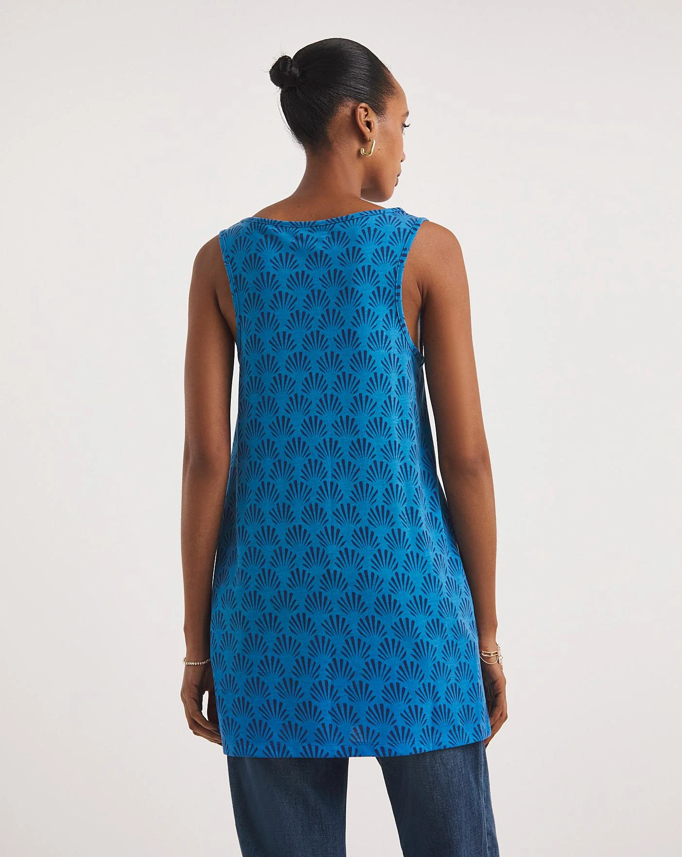Blue Print Sleeveless Swing Tunic| Blue Print 4 Blue Print Sleeveless Swing Tunic| Blue Print - Image 2