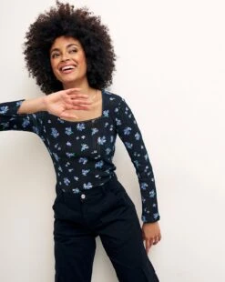 Nobody's Child Carey Top| Black 12 Nobody's Child Carey Top| Black -Trendy Rae Sales y01gq839503c