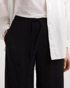 Black Crinkle Wide Leg Trousers| Black -Trendy Rae Sales y01gz380732w