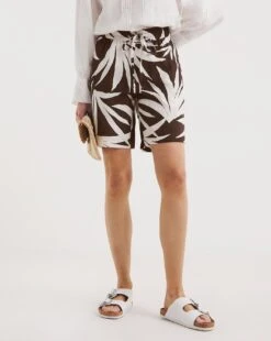 Chocolate Leaf Print Linen Mix Knee Length Shorts| Chocolate -Trendy Rae Sales y01gz459721w