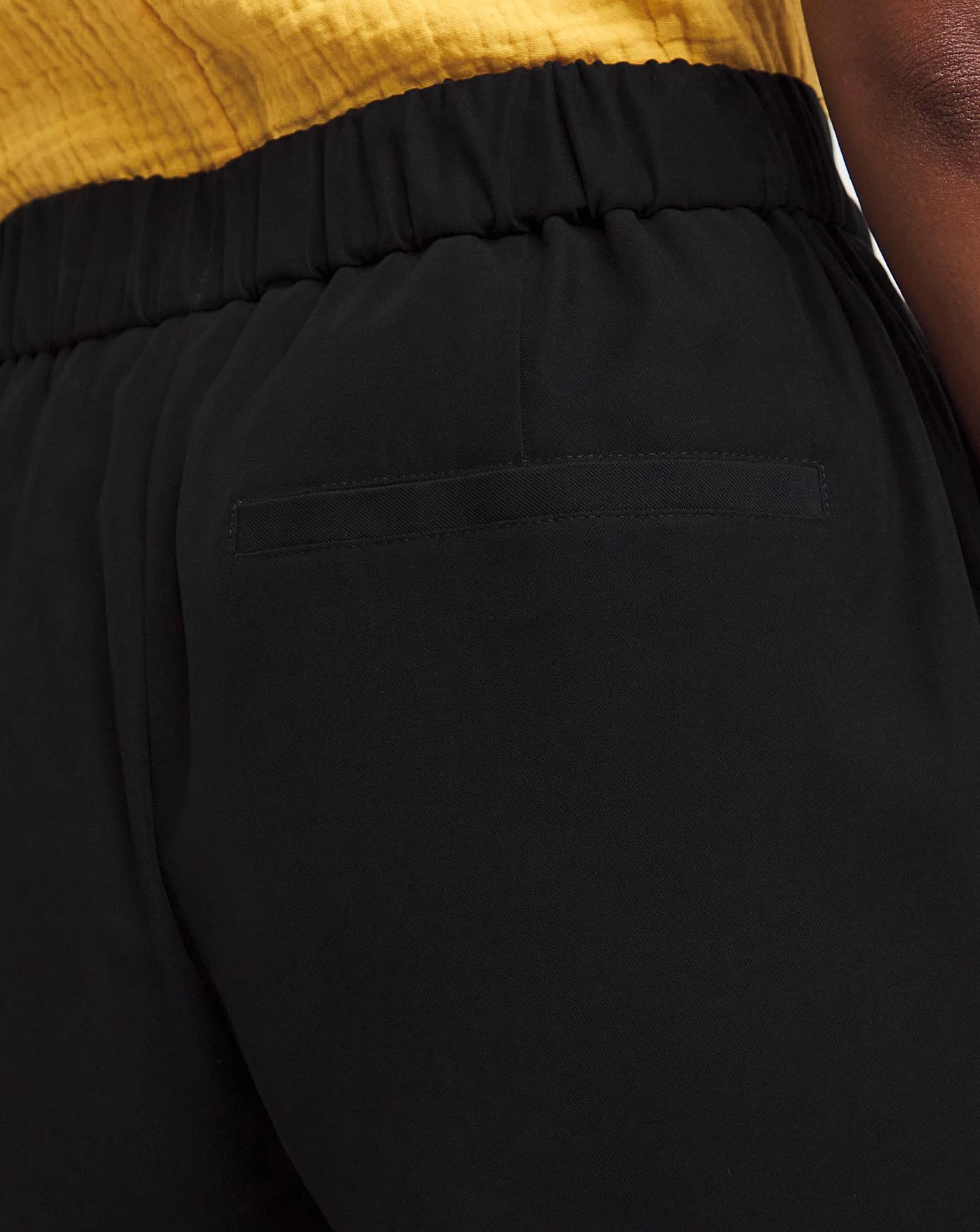 Black Soft Premium Bermuda Shorts| Black 5 Black Soft Premium Bermuda Shorts| Black - Image 3