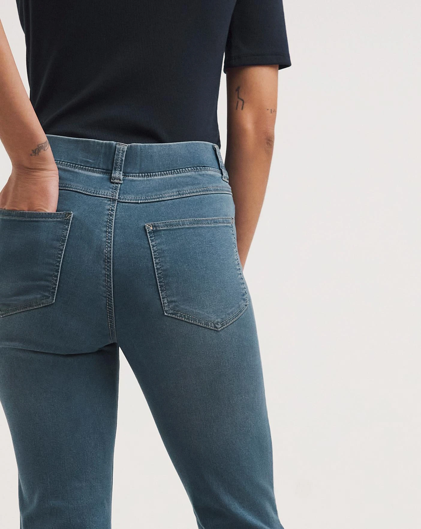 Erin Mid Blue Pull On Bootcut Jeggings| Mid Blue 6 Erin Mid Blue Pull On Bootcut Jeggings| Mid Blue - Image 4