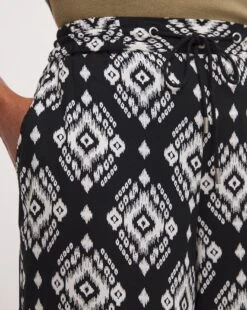 Spun Viscose Pull On Wide Leg Trouser| Mono Print 9 Spun Viscose Pull On Wide Leg Trouser| Mono Print -Trendy Rae Sales y01pc338721w