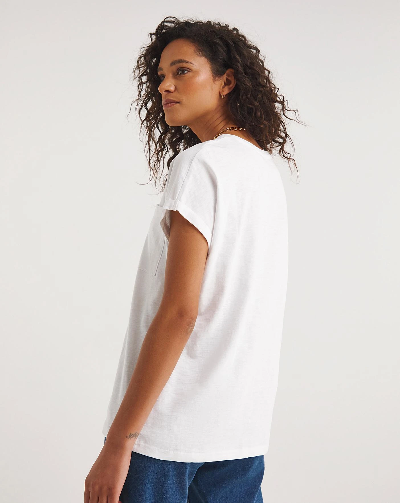 White Cotton Slub Short Sleeve Pocket T-Shirt| White 4 White Cotton Slub Short Sleeve Pocket T-Shirt| White - Image 2