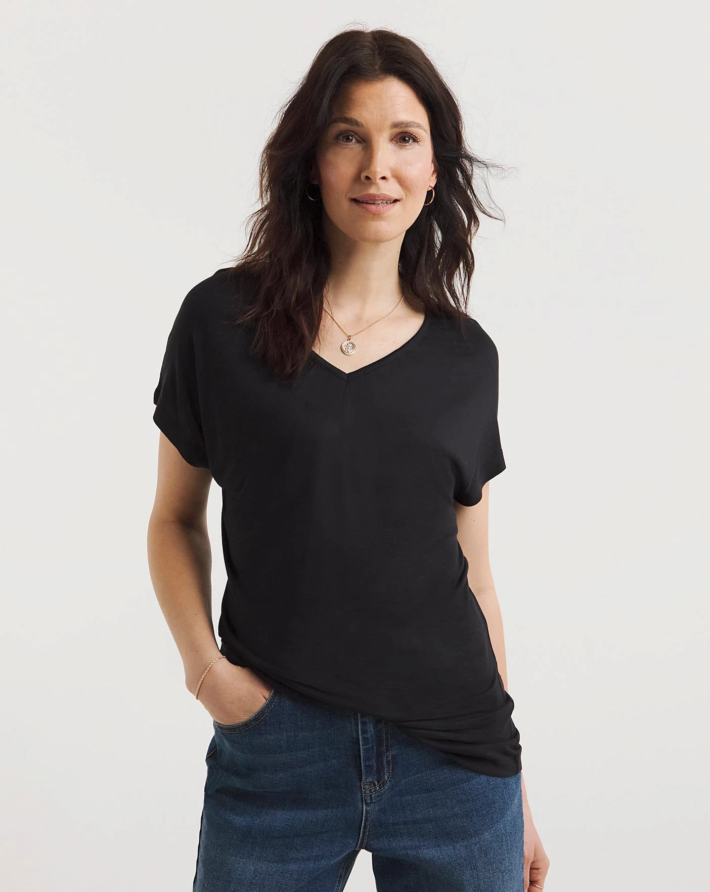 Black Viscose Slub V-Neck Gathered Detail Short Sleeve Top| Black 3 Black Viscose Slub V-Neck Gathered Detail Short Sleeve Top| Black