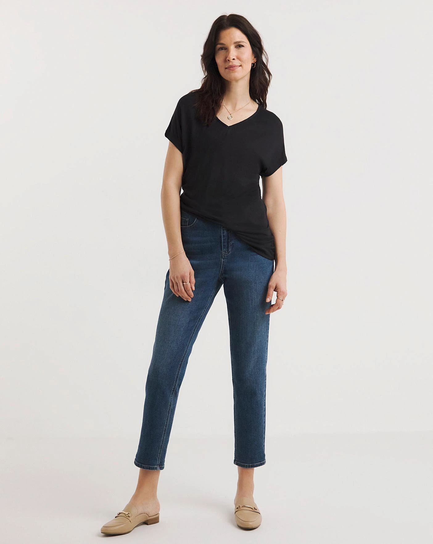 Black Viscose Slub V-Neck Gathered Detail Short Sleeve Top| Black 6 Black Viscose Slub V-Neck Gathered Detail Short Sleeve Top| Black - Image 4