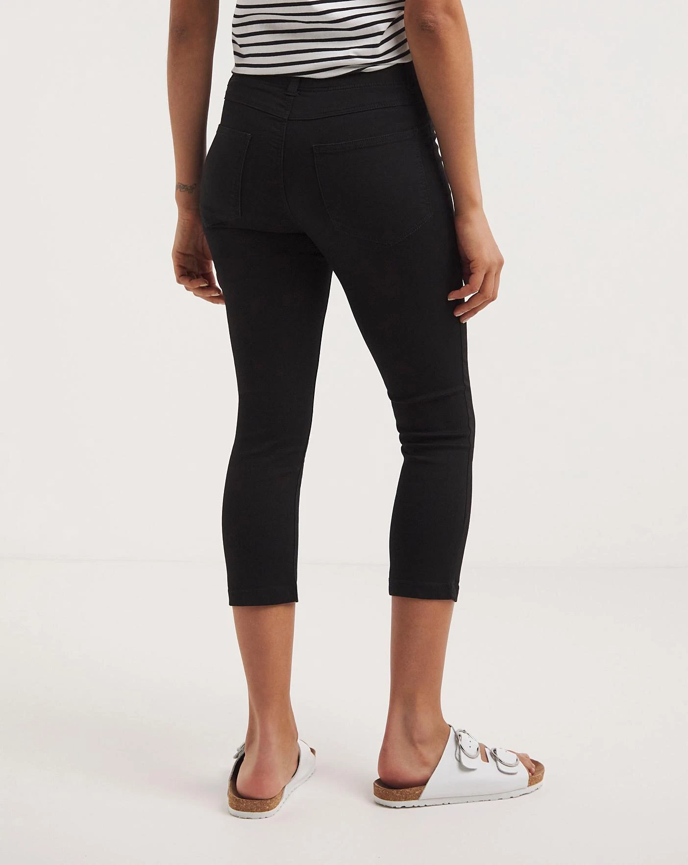 Amber Black Pull On Crop Jeggings| Black 5 Amber Black Pull On Crop Jeggings| Black - Image 3