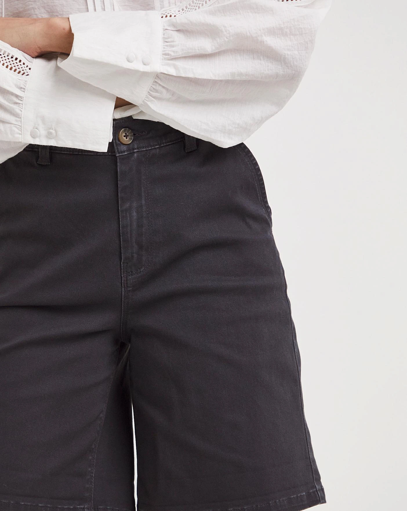 Navy Stretch Turn Up Chino Shorts| Navy 4 Navy Stretch Turn Up Chino Shorts| Navy - Image 2