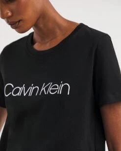Calvin Klein Core Logo T-Shirt| Black -Trendy Rae Sales y01zp843750w