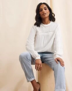 Anise Heather Bleach Wash Girlfriend Jean| Bleach Wash